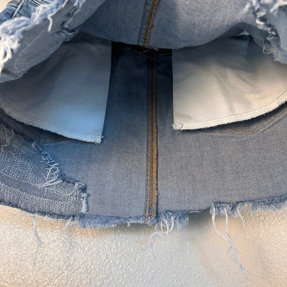 American Eagle Super Stretch Distressed Denim Mini Skirt Blue‎ Size 2